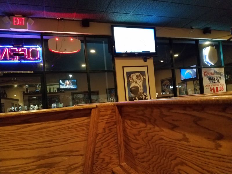 BC's Pizza & Beer interior